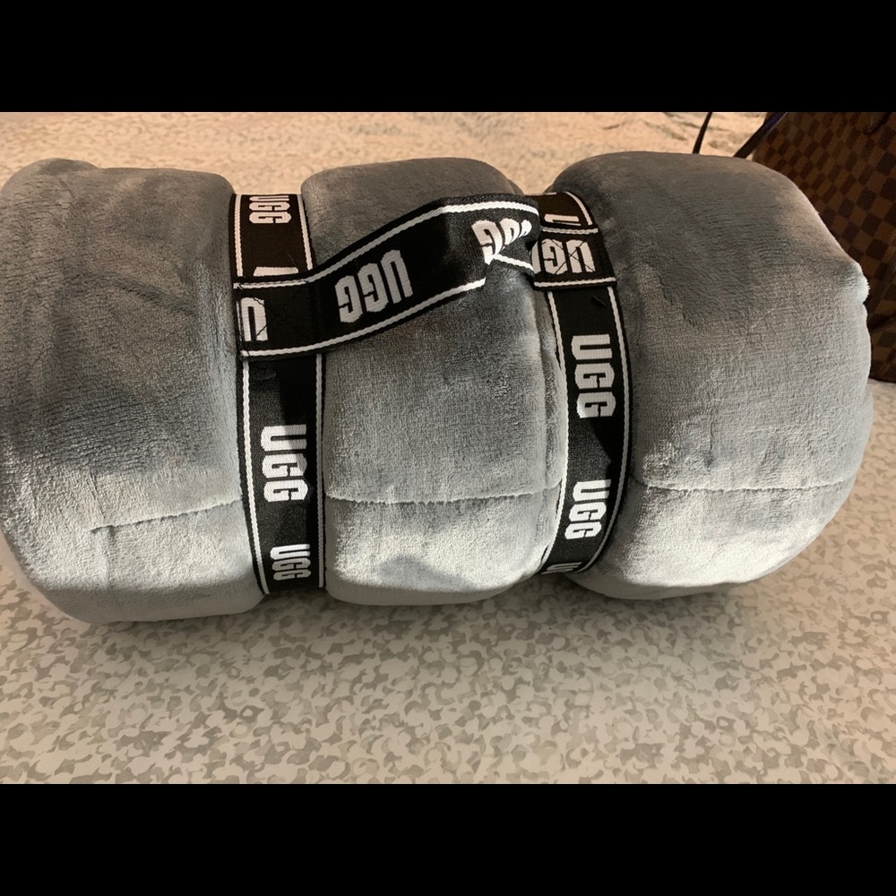 UGG Throw Blanket